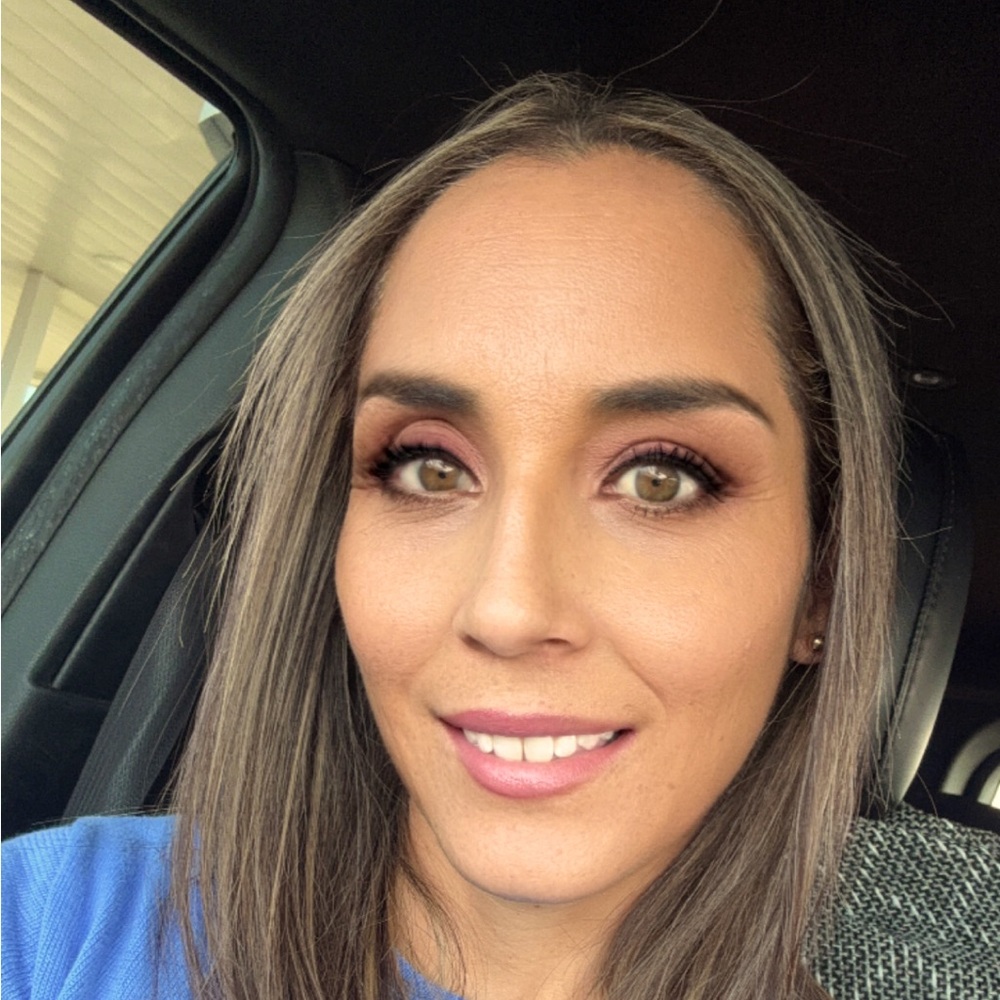 Meet your Posher, Sonia